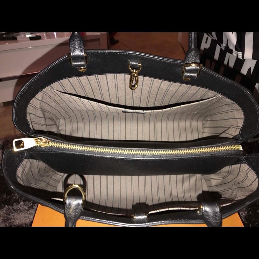 ❌❌SOLD❌❌Louis Vuitton - Picture 2 of 6